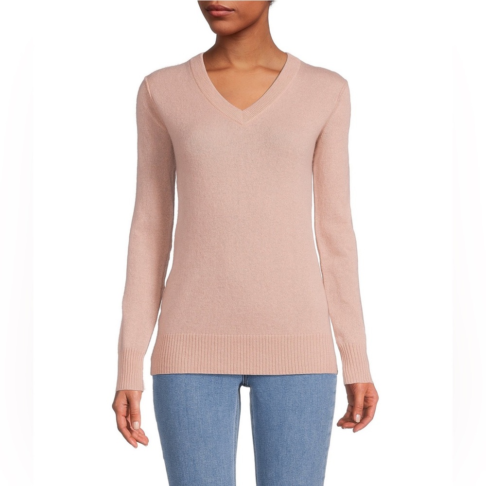 NWT! Antonio Melani Cashmere v neck sweater “Maddie”